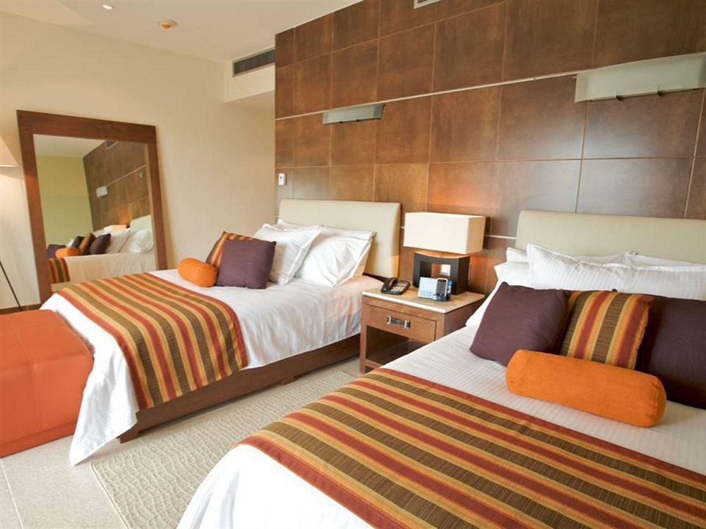 Krystal Urban Cancun & Beach Club Bagian luar foto